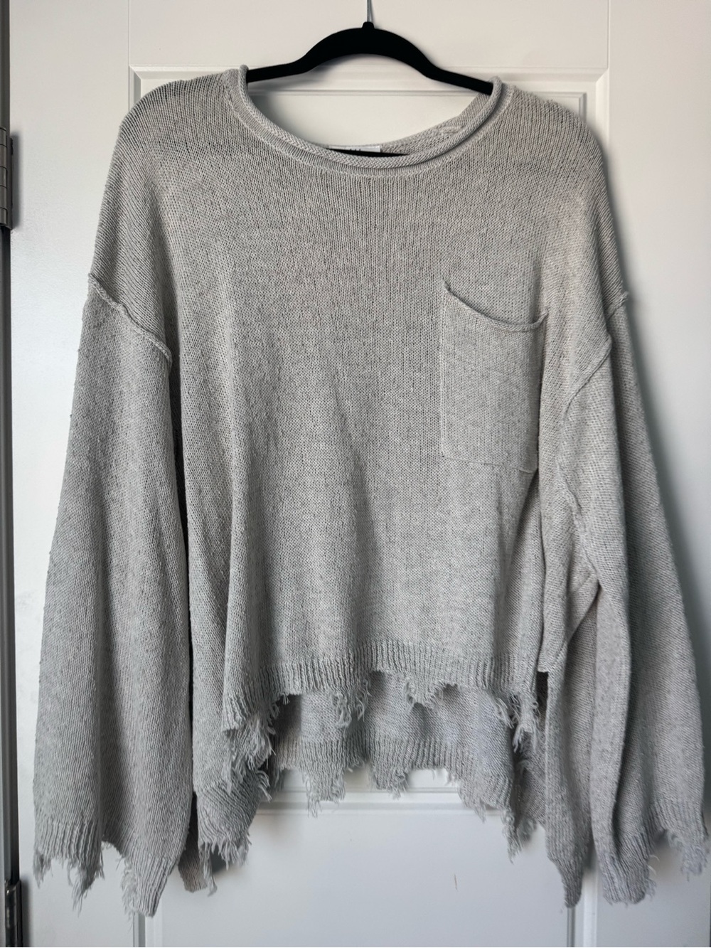 TALULAH Light Gray Distressed Crewneck Sweater